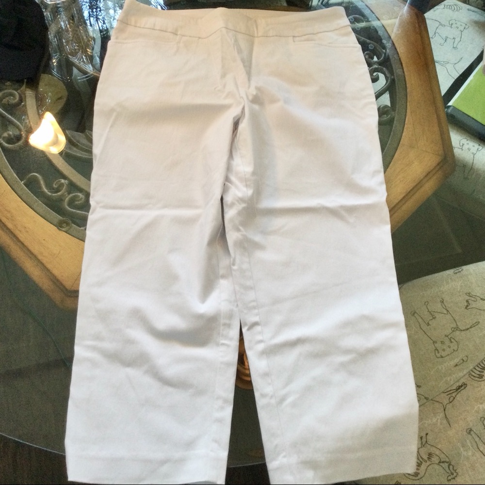 White Jean Capris Size 8